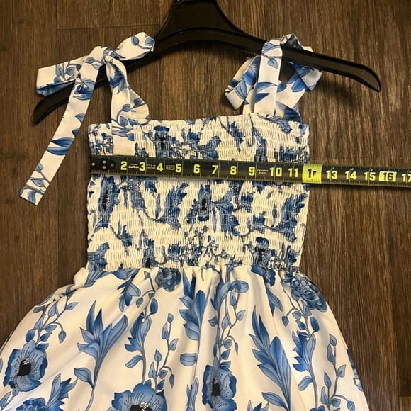 Amazon Blue and White Floral Maxi Dress - Picture 9 of 9